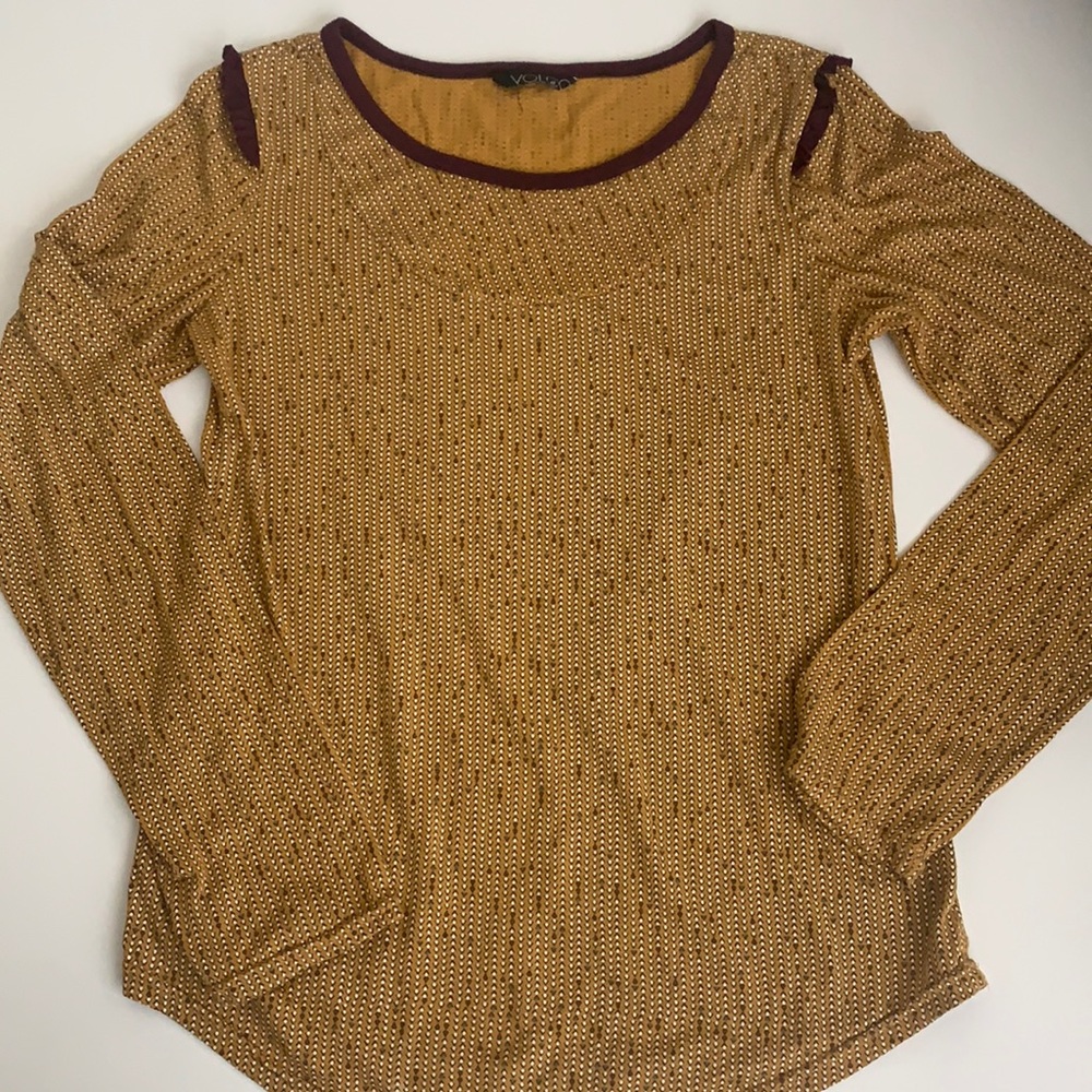 Volcom long sleeve top
